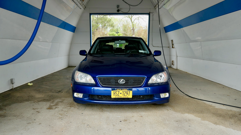 Illustration for article titled How To Restore Headlights Without Having A Nervous Breakdown